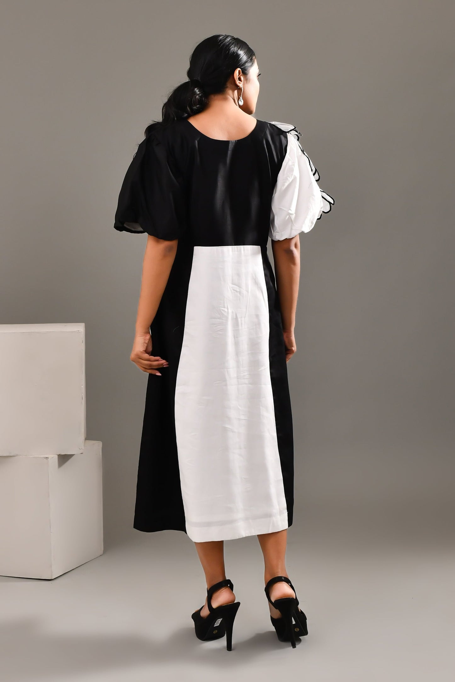 Black & White Blended Cotton Stylish Enhanced Dress - Golden Muslin