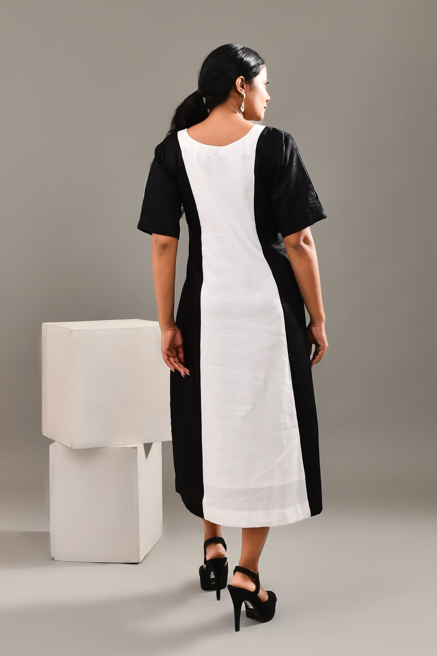 White & Black Blended Cotton Geometric Patterned Dress - Golden Muslin