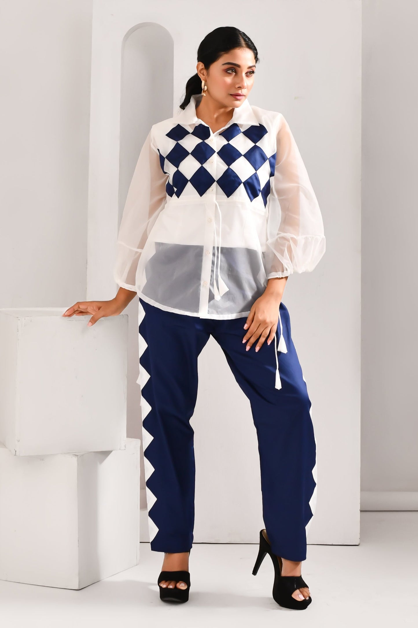 White & Navy Blue Blended Cotton & Organza Geometric Patterned Co Ord Set - Golden Muslin