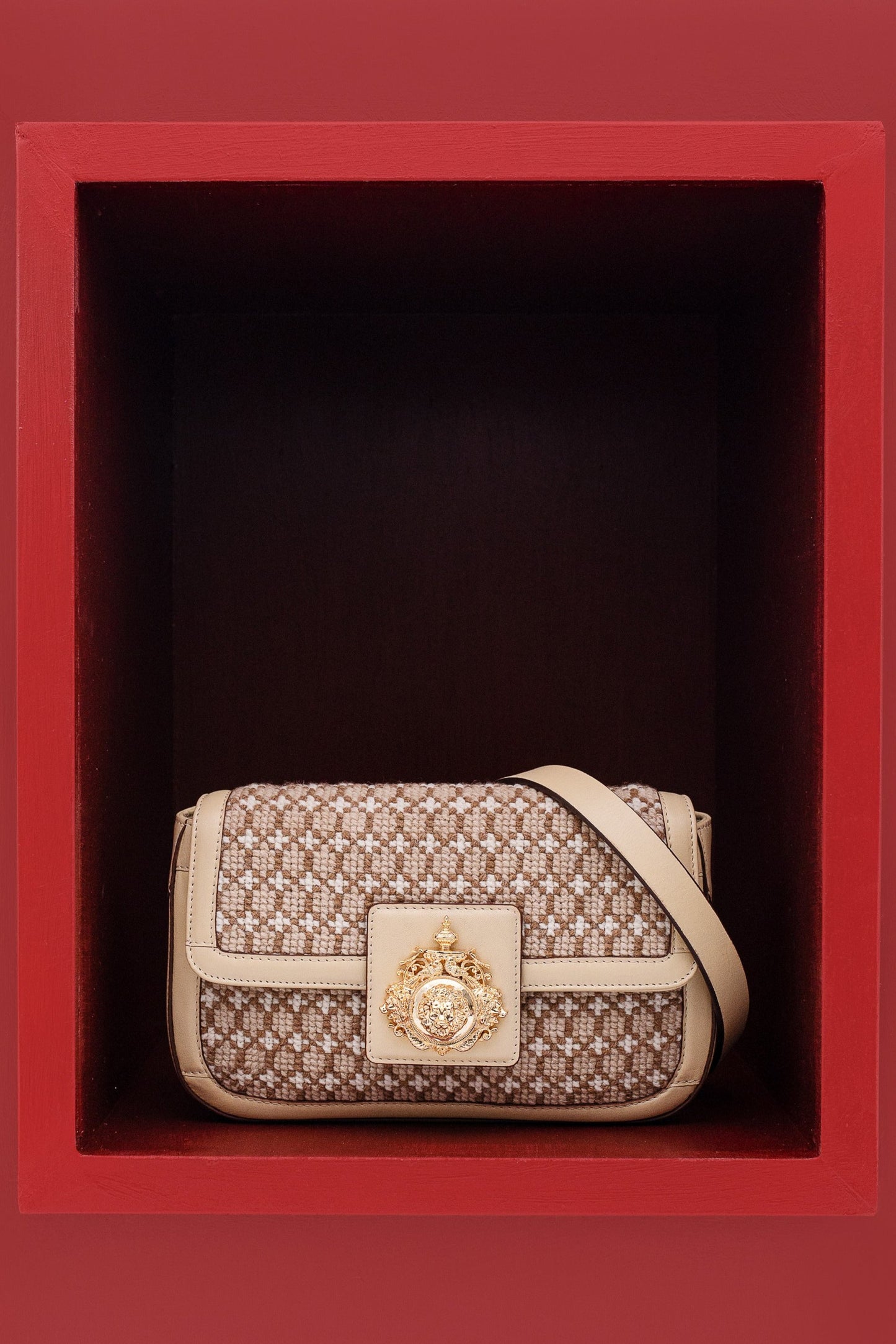 Bold Beige Thread Saddle Work Shoulder Bag