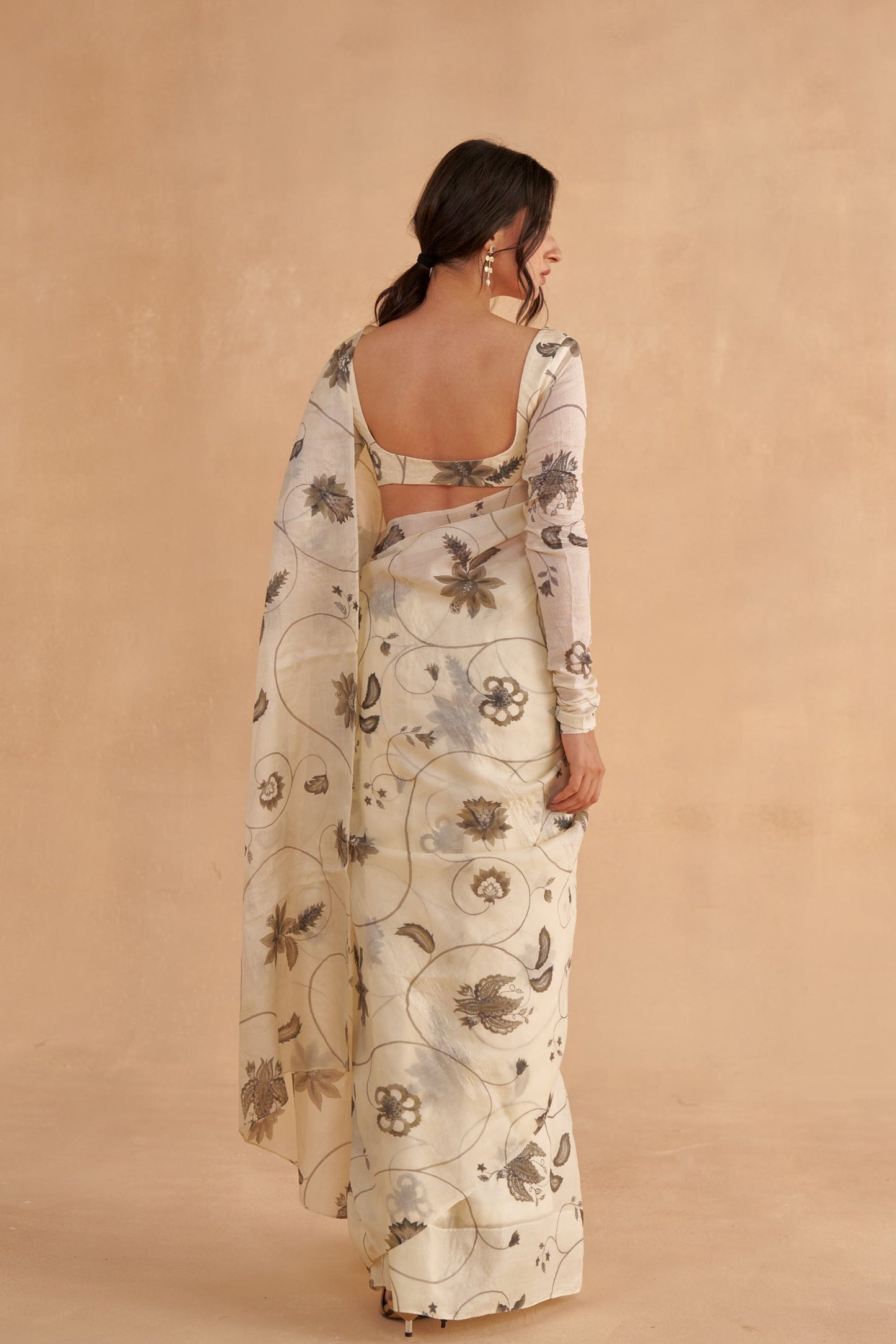 Vintage Ivory Tussar Saree with Chintz Print and Full-Sleeve Blouse
