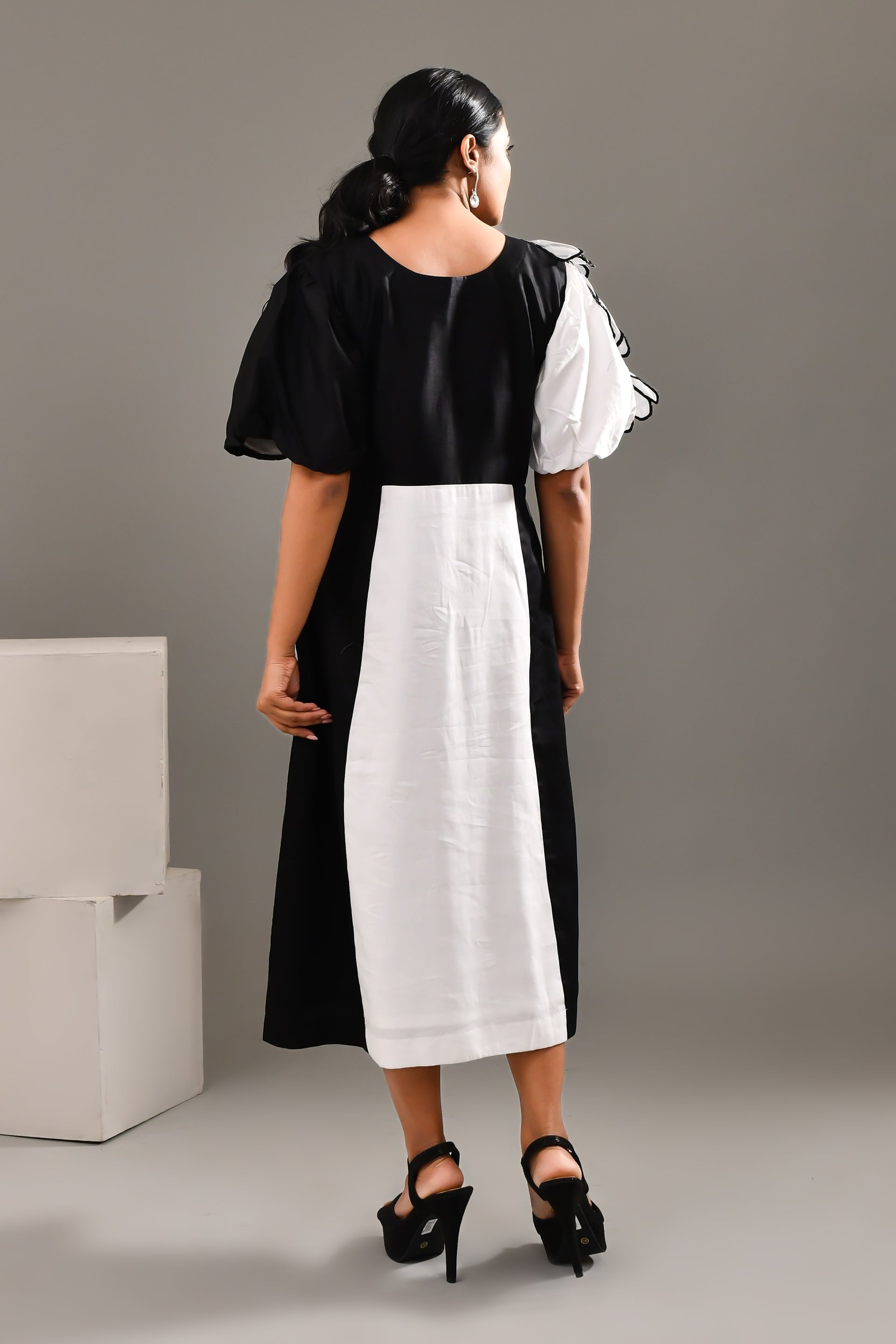 Black & White Blended Cotton Stylish Enhanced Dress - Golden Muslin