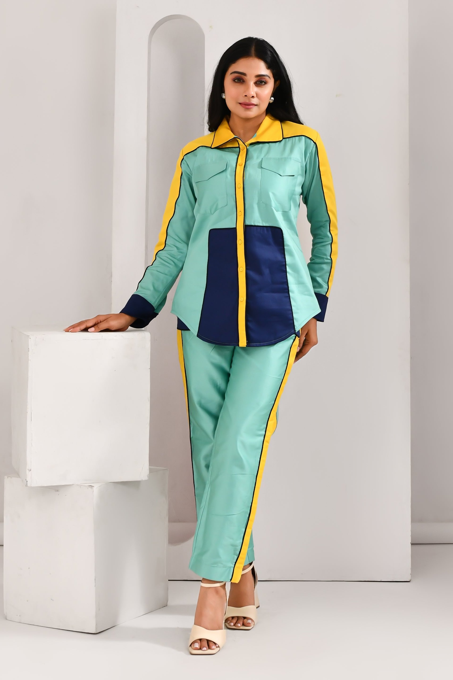 Multicolored Blended Cotton Elegant Co Ord Set - Golden Muslin